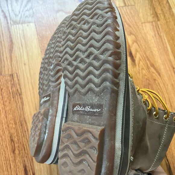 Eddie Bauer Women's Gray Boots with Yellow Laces - Picture 7 of 7